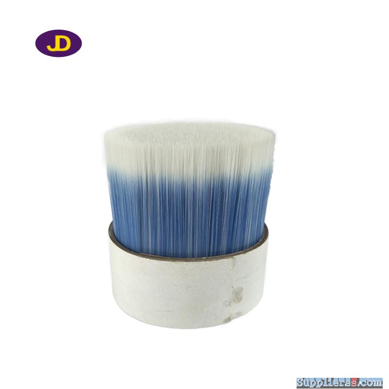 Natural white bristles are of good quality.