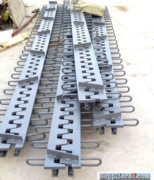 Steel plate finger type expansion joints for bridges